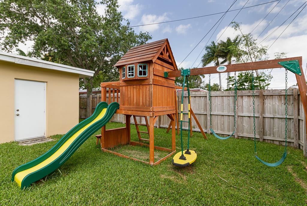 Beachway Per Ankh Pompano Beach Exterior foto